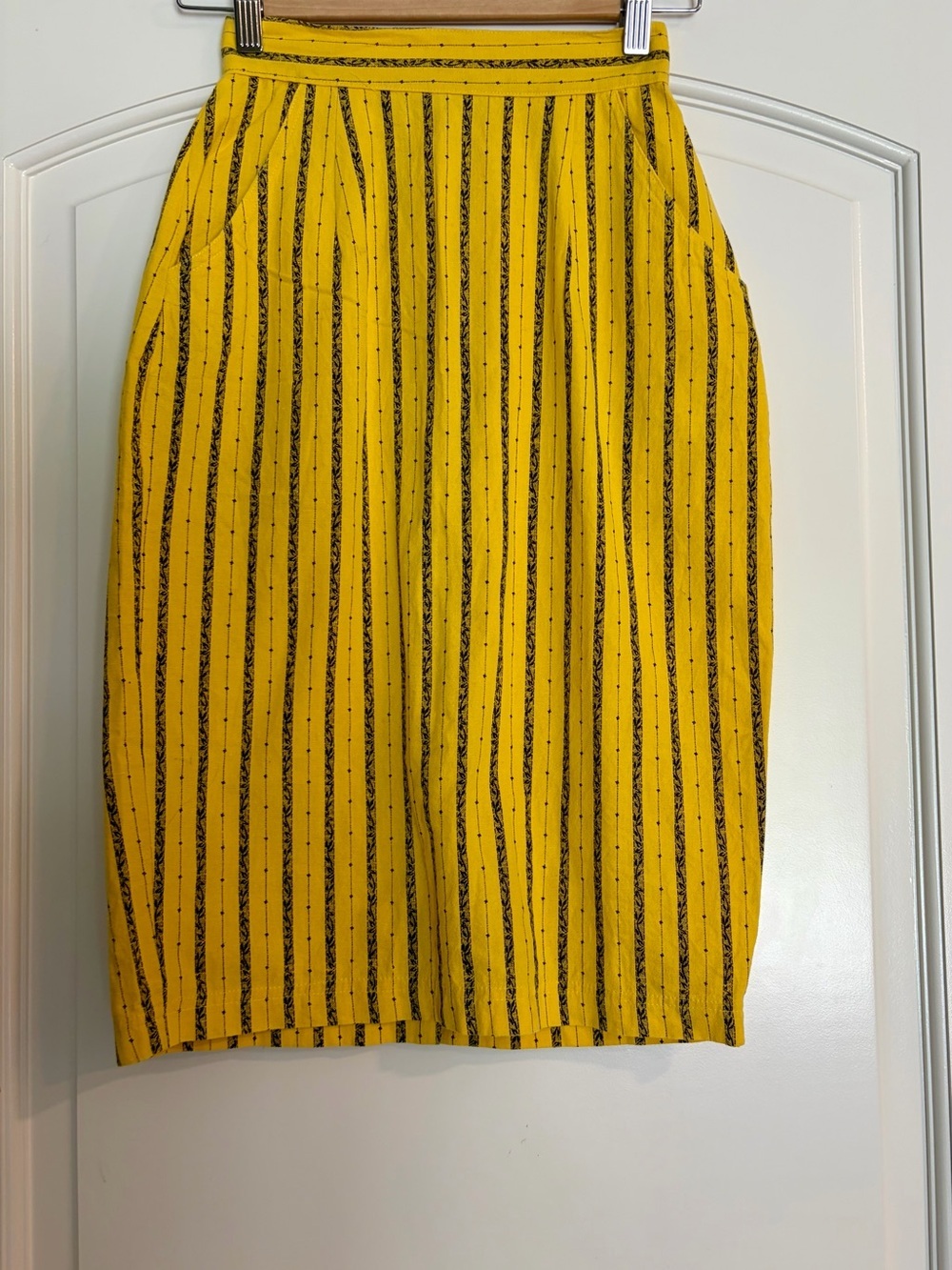 WhatchamaCallit Vintage Retro Yellow Striped Pencil Skirt Pockets Size Small